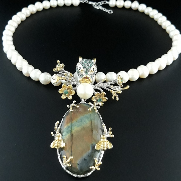 Handcrafted Rainbow Labradorite and Pearl Necklace - Picture 6 of 17